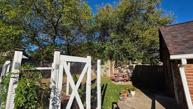 Photo - 3 bedroom 1 bathroom Olmstead Falls! EDEN/SECTION 8 welcomed