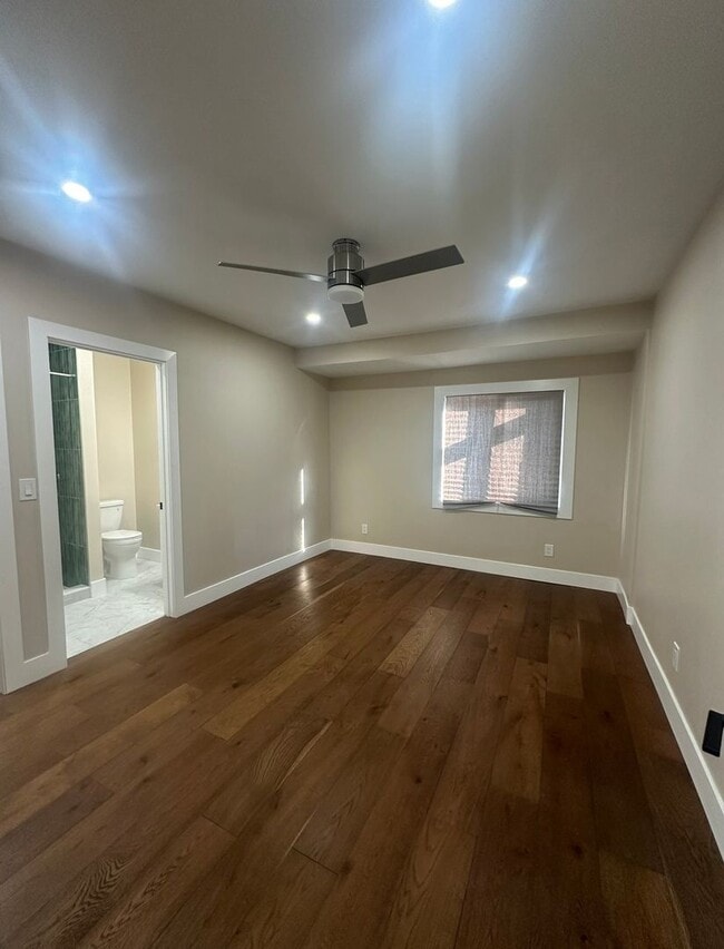 Photo - 320 E Maple Ave Unit 320
