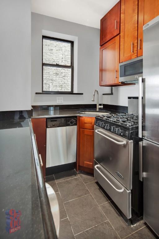 Photo - 252 Mott St Unit 4R