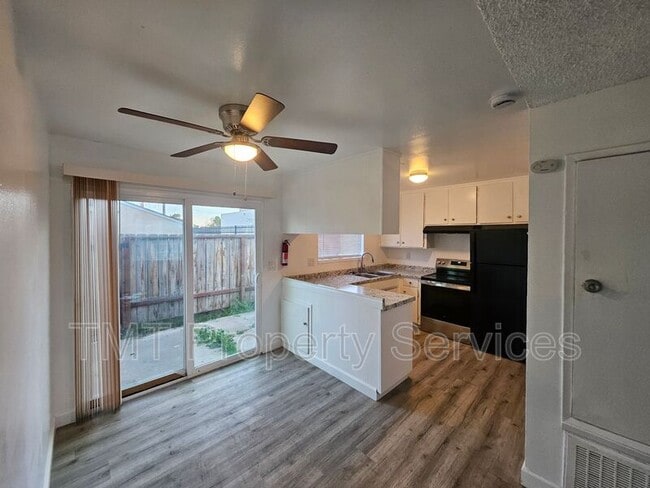 Photo - 8611 Acapulco Way