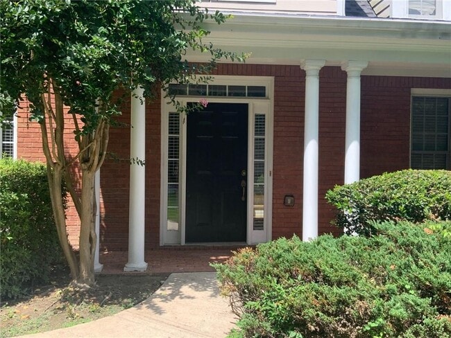 1762 Shady Hill Rd NE