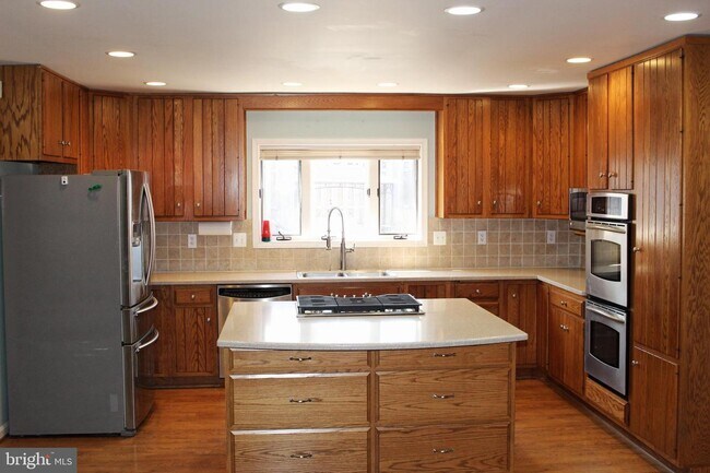 Photo - 4511 Sudley Rd House
