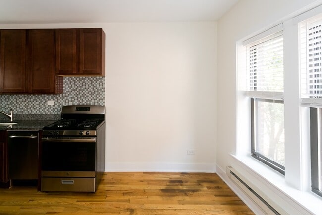 Photo - 3830 N Fremont Unit W3