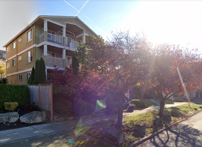 Building Photo - 2012 Minor Ave E