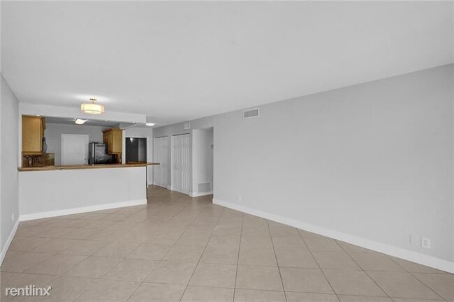 1 br, 2 bath Condo - 3233 NE 32nd Ave Apt 901 - 1 br, 2 bath Condo - 3233 NE 32nd Ave Apt 901 Unidad Apt 901