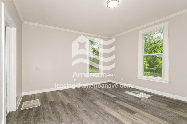 Photo - 8912 Huiskamp Ave