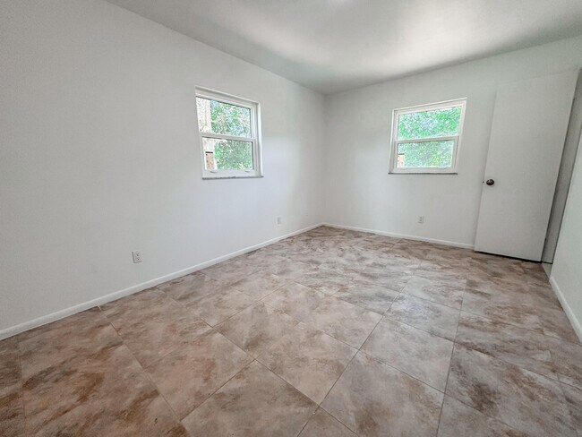 Photo - 2612 S 29th St