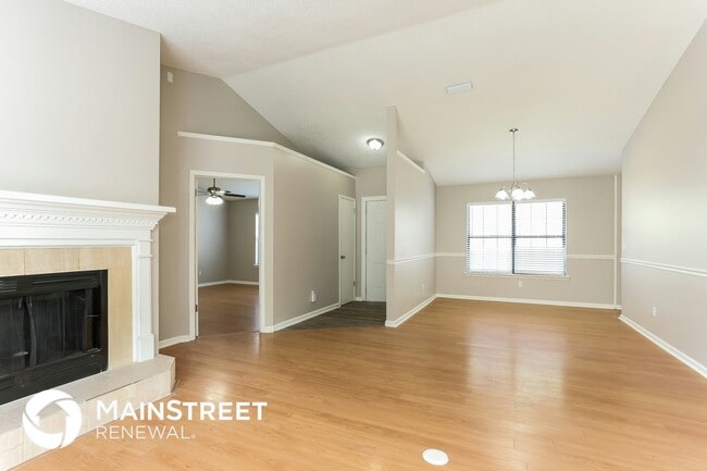 Photo - 1330 Westlawn Dr
