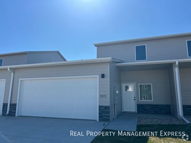 Building Photo - Modern 3-Bed, 2.5-Bath Home in West Sioux ...