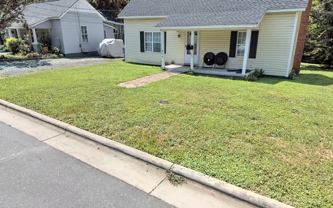 2 Bedroom 1 Bathroom House-Move In Special - 2 Bedroom 1 Bathroom House-Move In Special