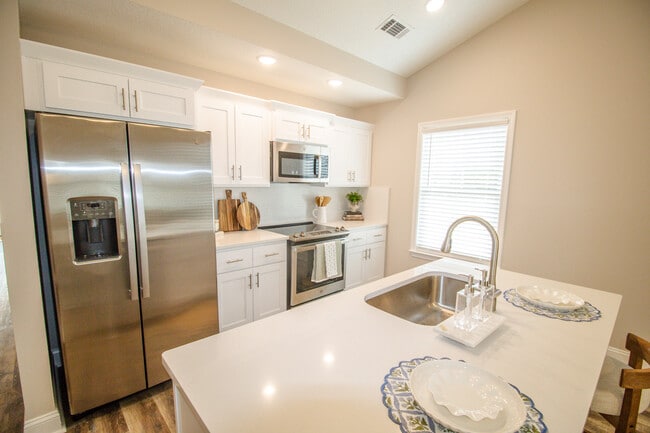 Photo - 206 Big Branch Dr