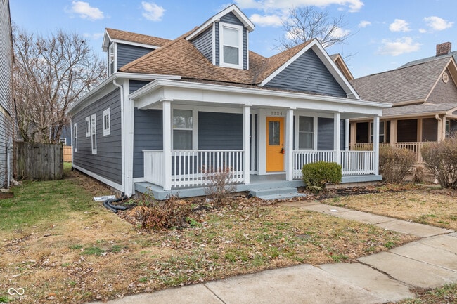 Photo - 2224 N Kenwood Ave