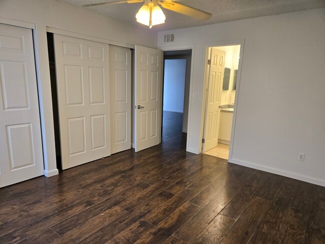 Photo - 18043 E Ohio Ave Unidad 104