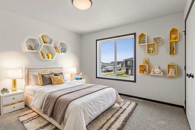 Photo - 4-bedroom, 3-bathroom Horace Single-Family Home w/ 3 Stall Garage