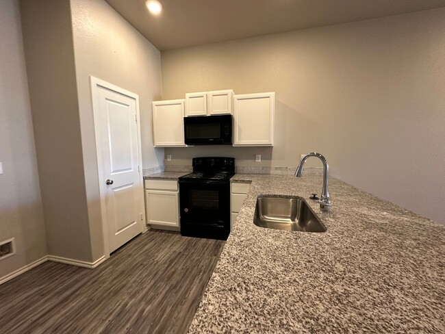 Brand New Construction in Ratliff Ridge! - Brand New Construction in Ratliff Ridge! Townhome