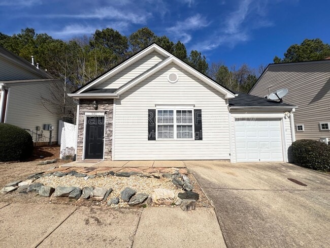 Building Photo - 231 Oak Grove Way