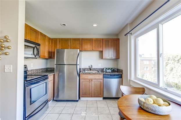 Photo - 705 E Republican St Unidad Vertigo