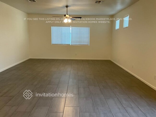 Photo - 16440 S 10th St