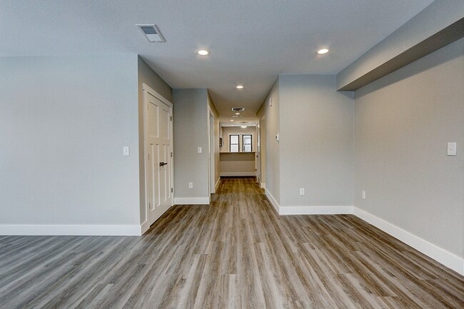 Photo - 2105 N Booth St Unit 1