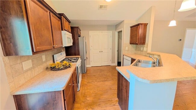 Photo - 4780 Lost Creek Dr