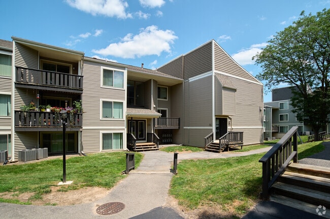 Whitney Ridge Apartments