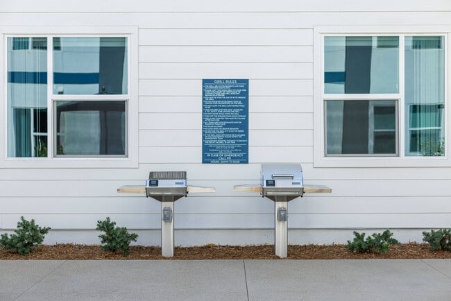 Photo - Lakeland Apartments