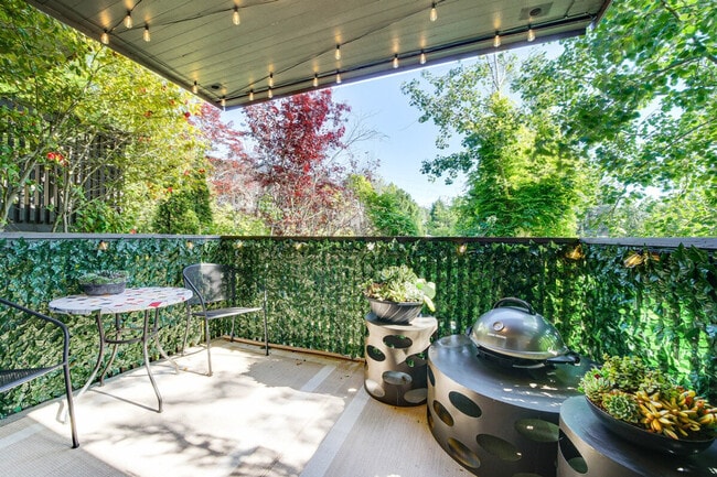 Photo - 1425 S Puget Dr Unidad ID1386199P