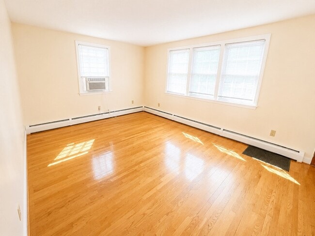 Photo - 7 Ridge St