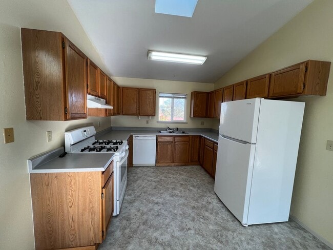 Photo - 1805 Caroline Ave Unit 1805 #B