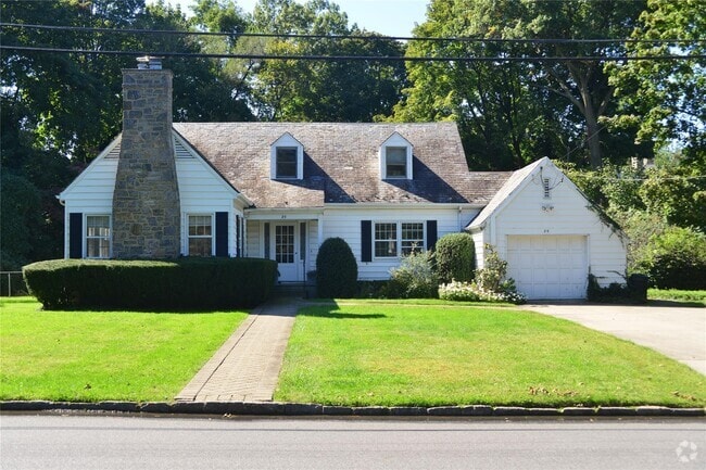 Building Photo - 25 Hathaway Rd Rental