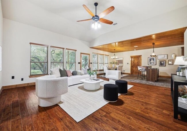 Photo - 20603 Ridgeview Rd