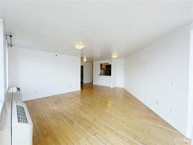 Building Photo - 60-70-70 Woodhaven Blvd Rental