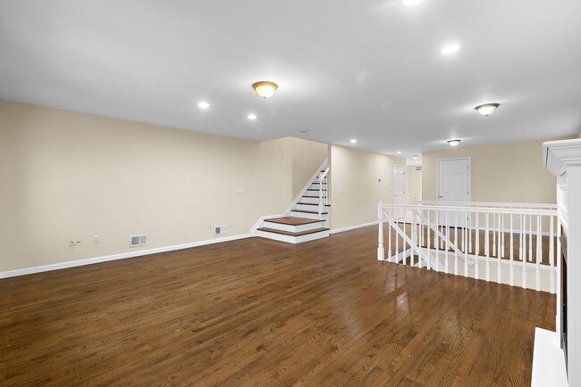 Photo - 12 Liberty Ct.