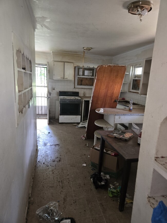 Photo - 5050 Hallows Ave