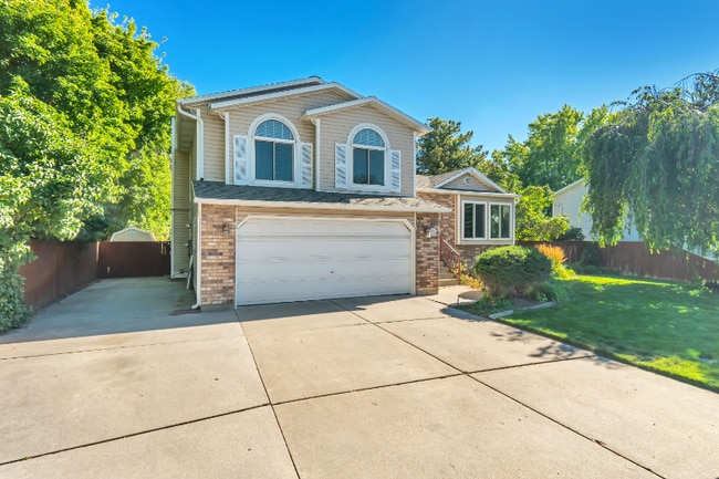Photo - 582 Meadow Hill Dr