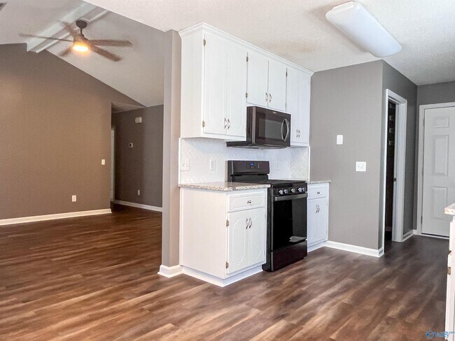 Photo - 112 Raptor Ct