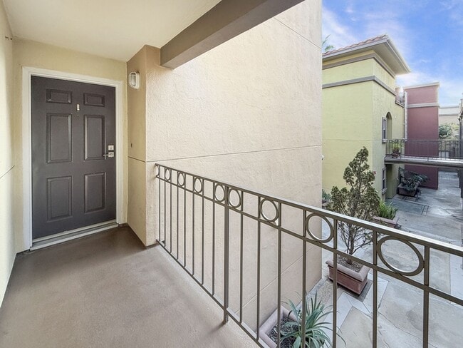 Building Photo - 1270 Cleveland Ave