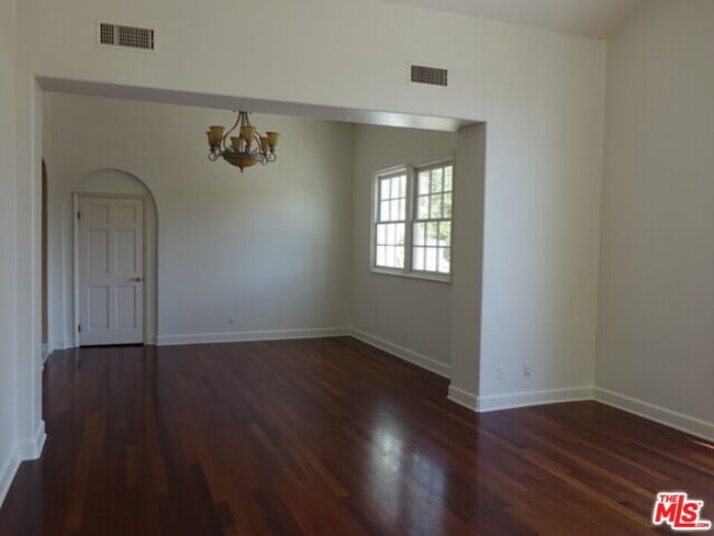 2509 Cardigan Ct