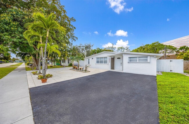 Photo - 5921 NE 1st Ave.