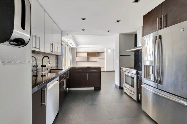 Photo - 11111 Biscayne Blvd Unit 9B(928)