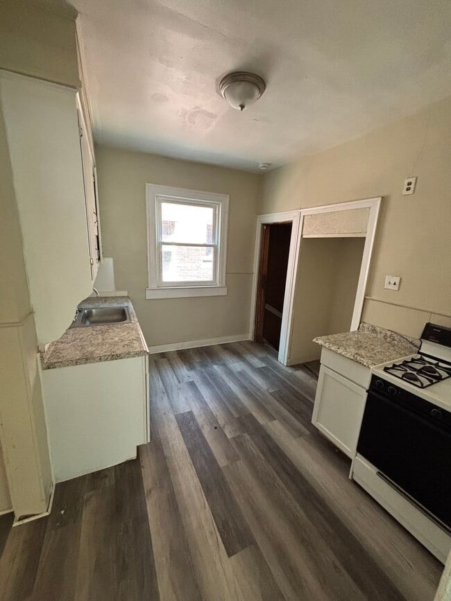 Photo - 2669 Glendale Ave Unit 2669 Glendale St. -Lower