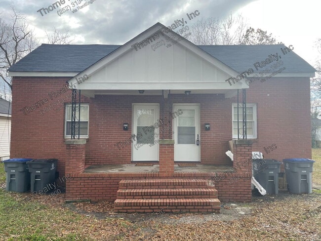 Building Photo - 513 Buick St