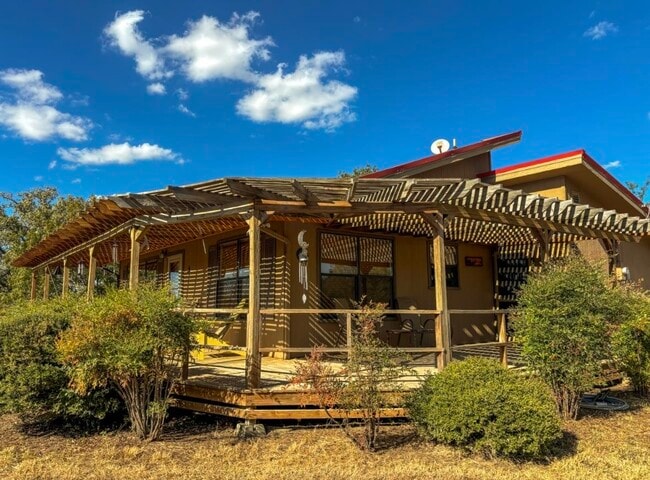 Photo - 209 Crest Dr