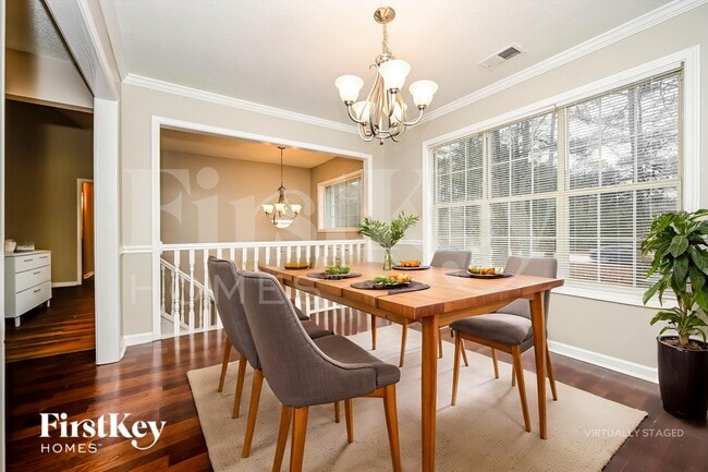 Photo - 1919 Chambers Rd