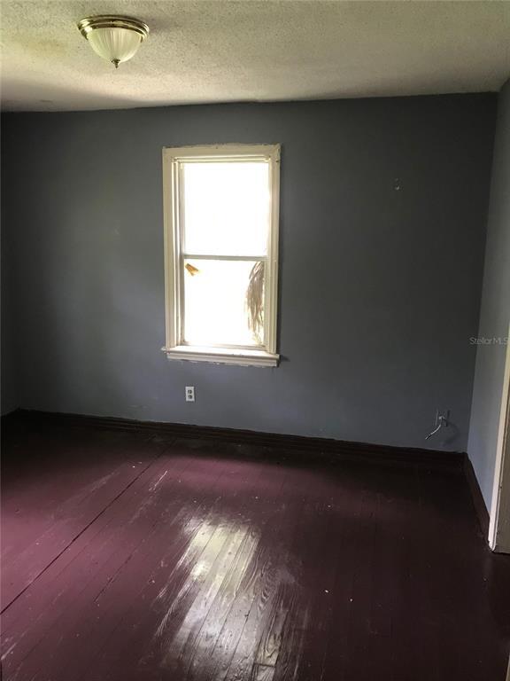 Photo - 1250 W 27th St