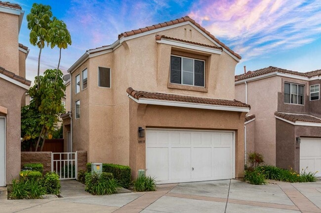 Building Photo - 2 Bedroom Townhome in Scripps Ranch
