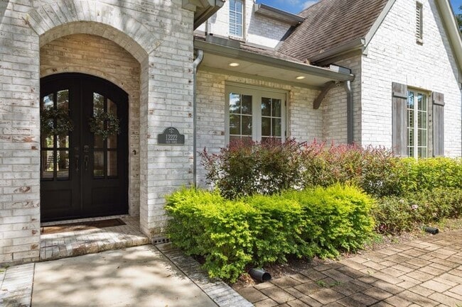 Photo - 12222 Old Oaks Dr