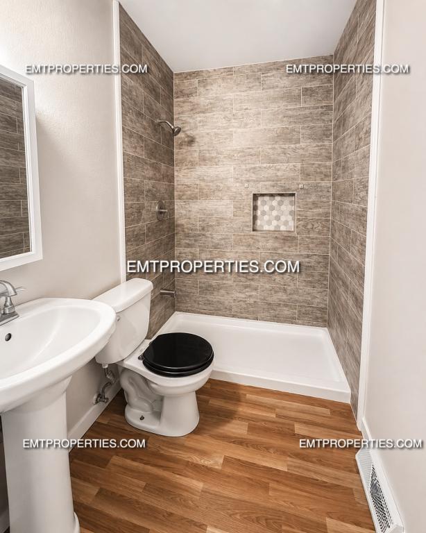 Photo - 3024 Meister Rd