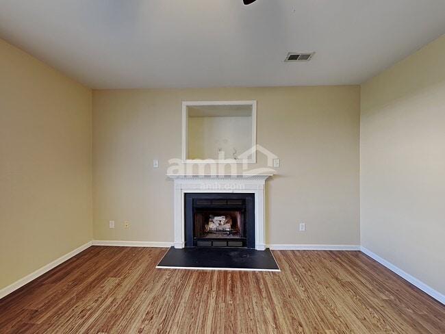 Photo - 2000 Sweet Gum Ct