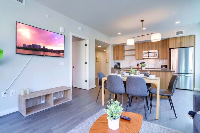 Photo - 1122 N Hudson St Unidad FL2-ID1022419P